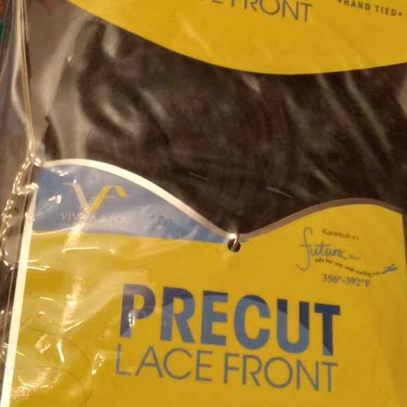 Wig - Picture 5 of 8